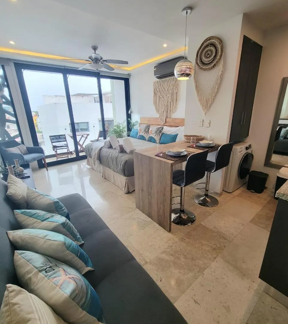 アパート Ubicacion Ideal, Condo A Pasos De La Avenida 38 プレヤデルカーメン